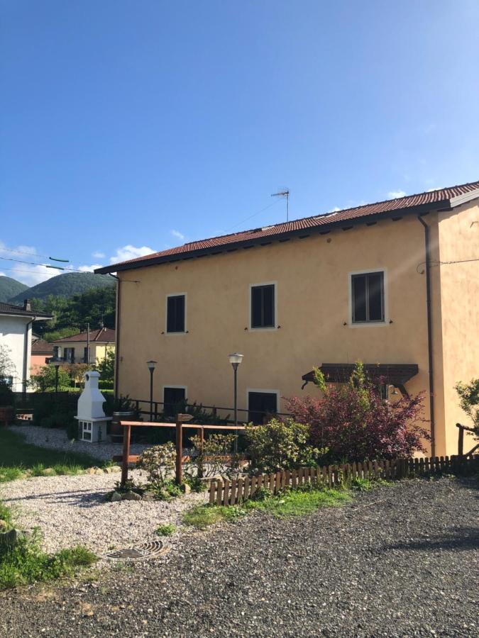 Appartamento La Corte di ValEmi Riccò del Golfo di Spezia Esterno foto